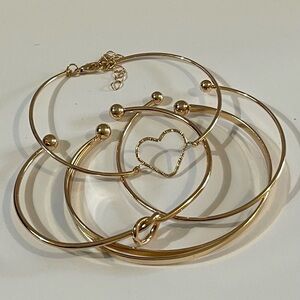 NEW 4 PC Elegant Gold Bangle Set